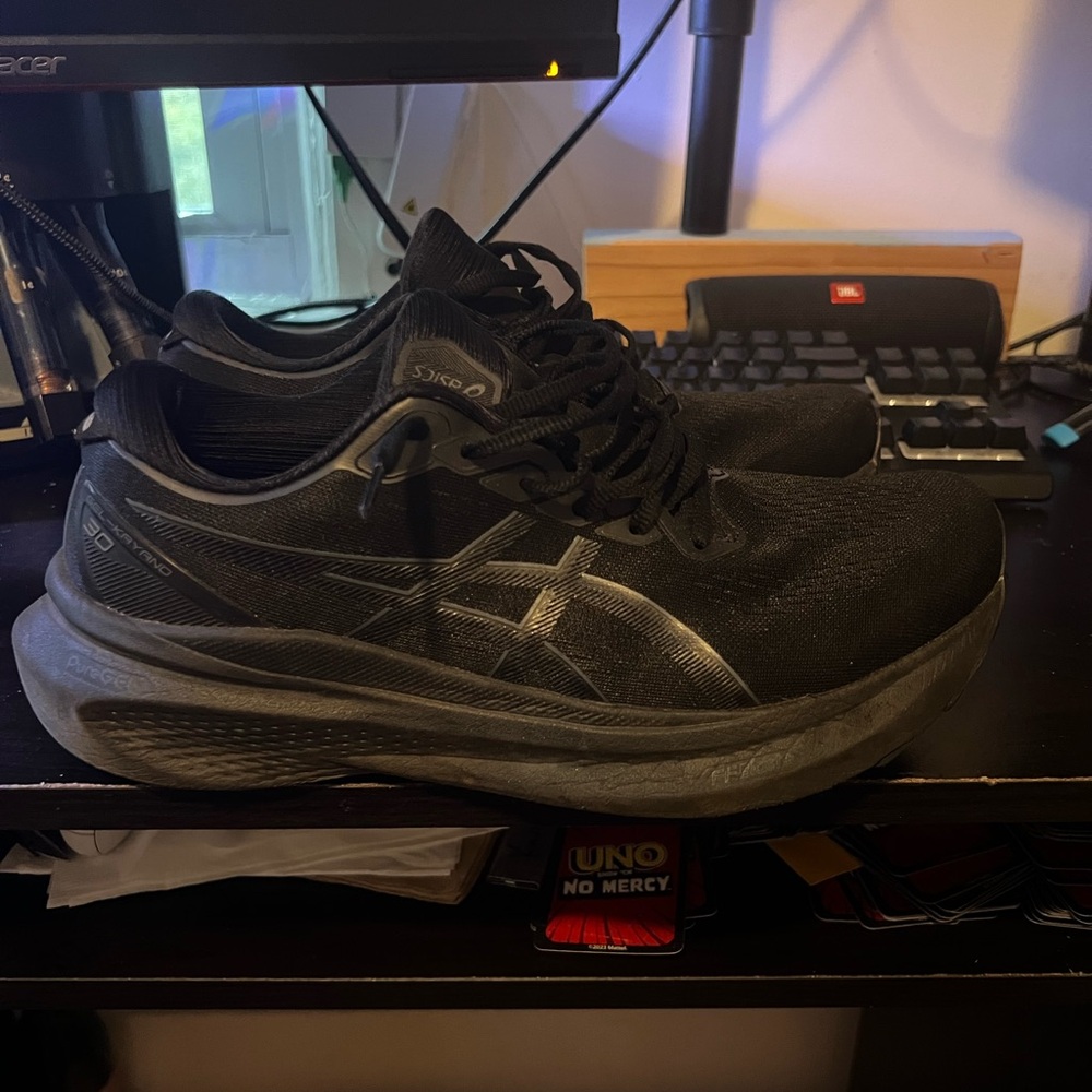 ASICS women’s Black Running Shoes